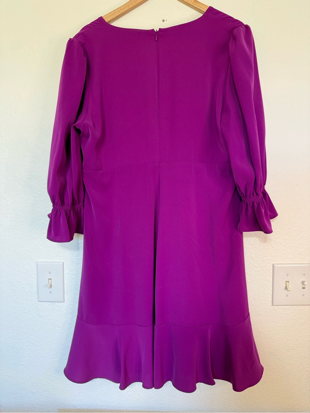 DKNY Empire Midi Dress 3/4 Ruffle Sleeves V-neck Magenta A-line Women’s Size 16 - Picture 5 of 15